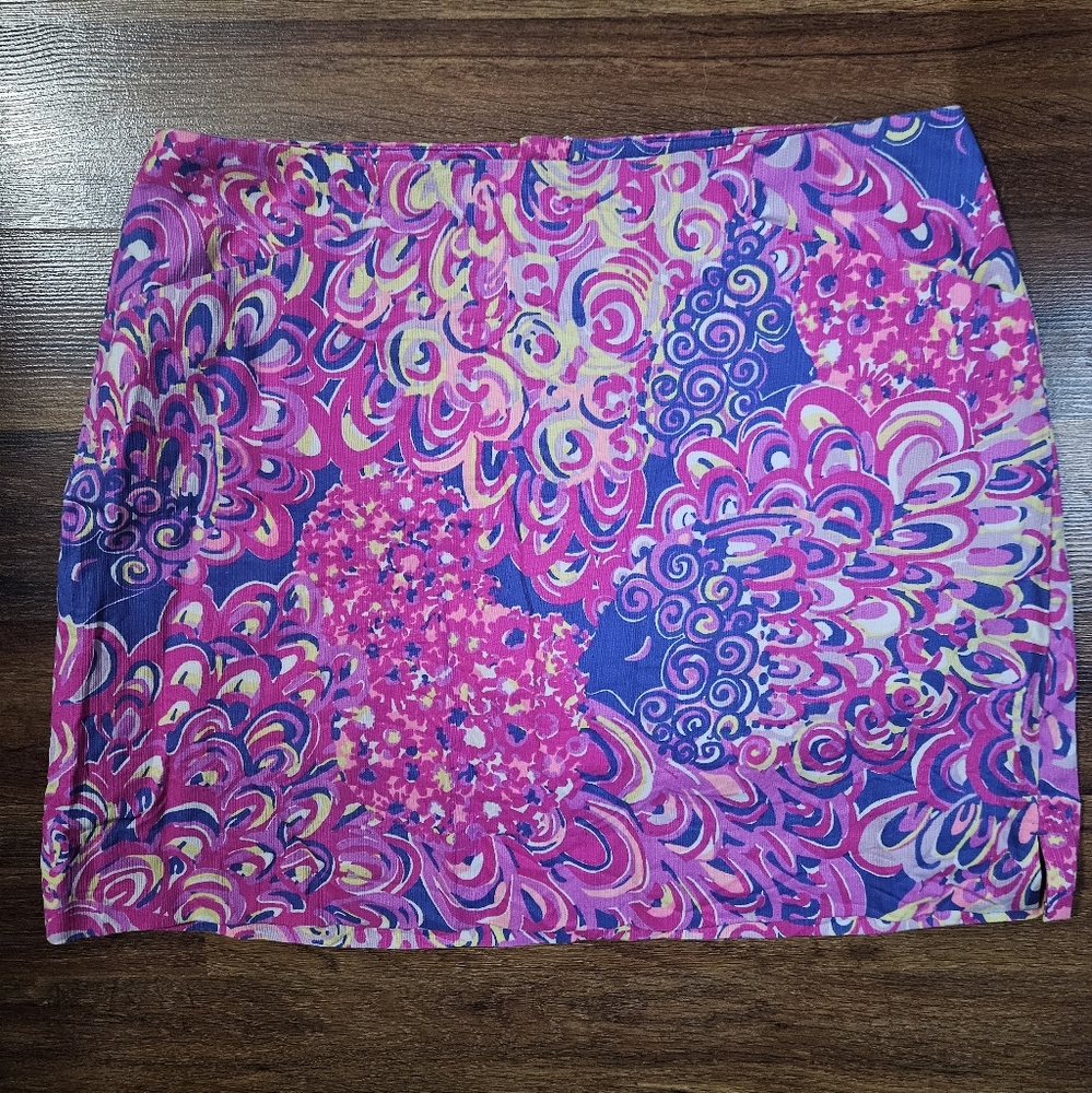 Lilly Pulitzer Colette skort in Lillys Lagoon Pink, size 2